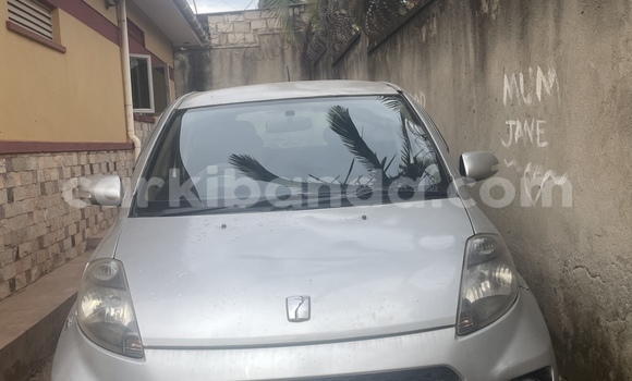 Buy Used Toyota Passo Silver Car in Kampala in Uganda