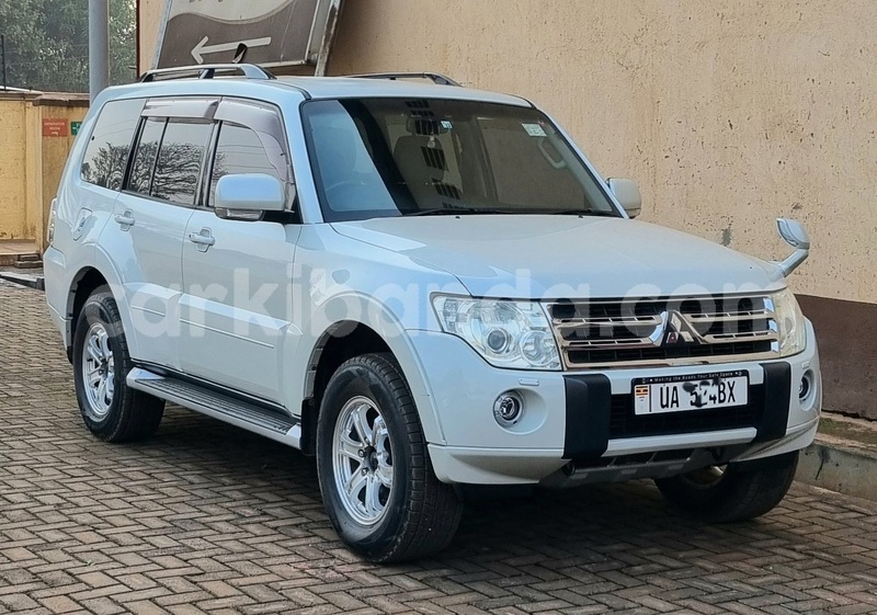 Big with watermark mitsubishi pajero uganda kampala 24972