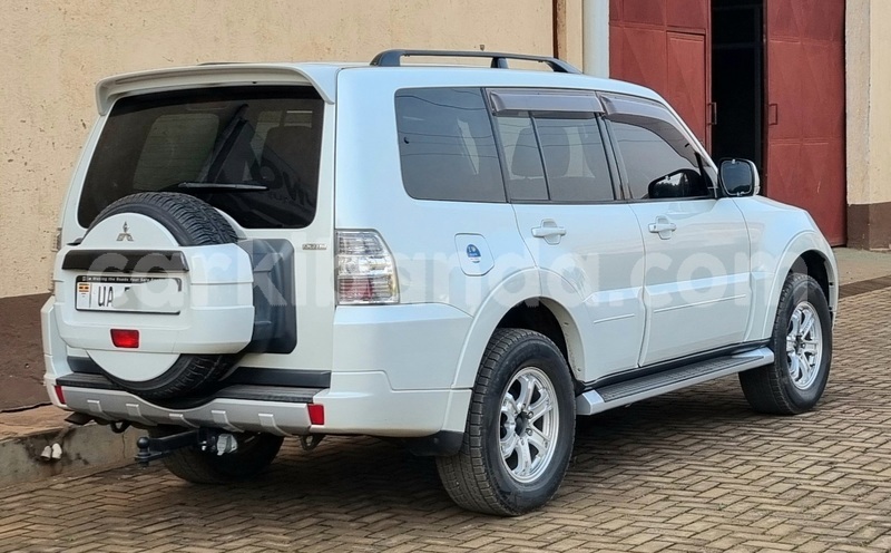 Big with watermark mitsubishi pajero uganda kampala 24972