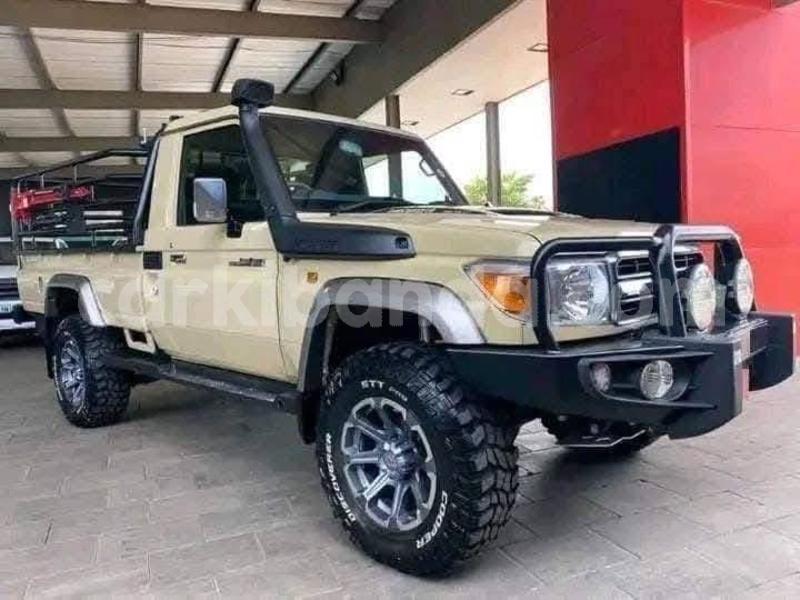 Big with watermark toyota 4runner uganda gulu 24983