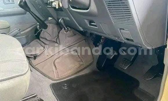 Nunua Ilio tumika Toyota 4Runner Beige Gari ndani ya Gulu nchini Uganda Nunua Ilio tumika Toyota 4Runner Beige Gari ndani ya Gulu nchini Uganda