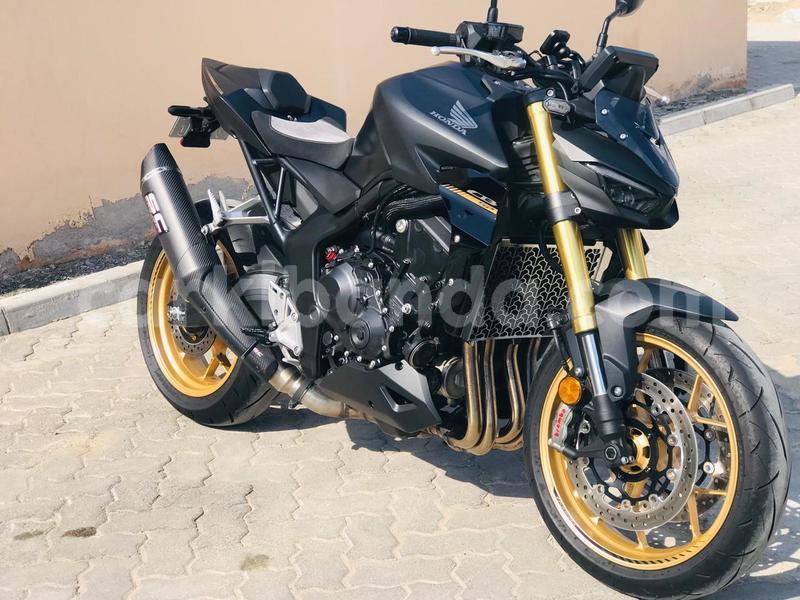 Big with watermark honda cb uganda kampala 24984