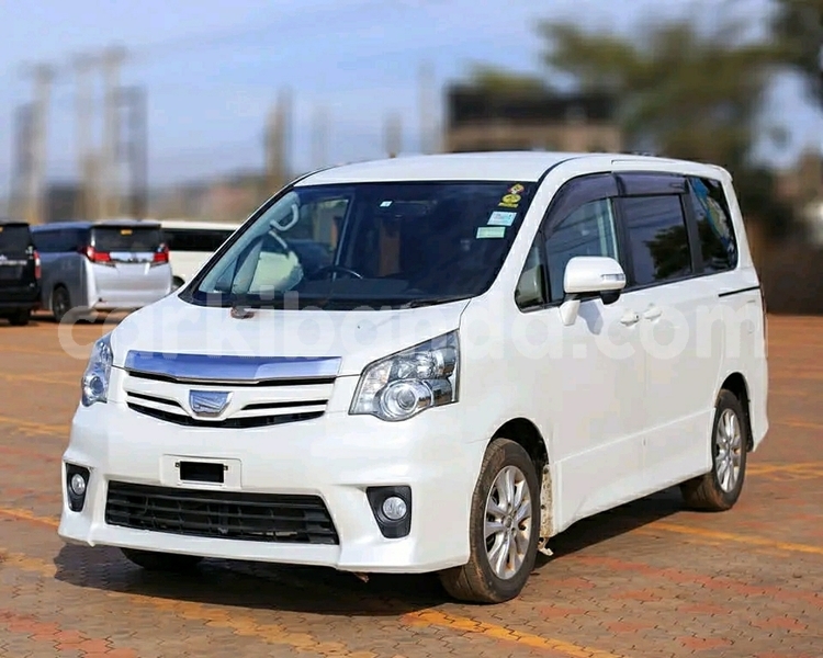 Big with watermark toyota noah uganda kampala 24995
