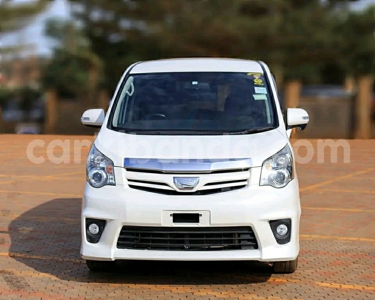 Big with watermark toyota noah uganda kampala 24995