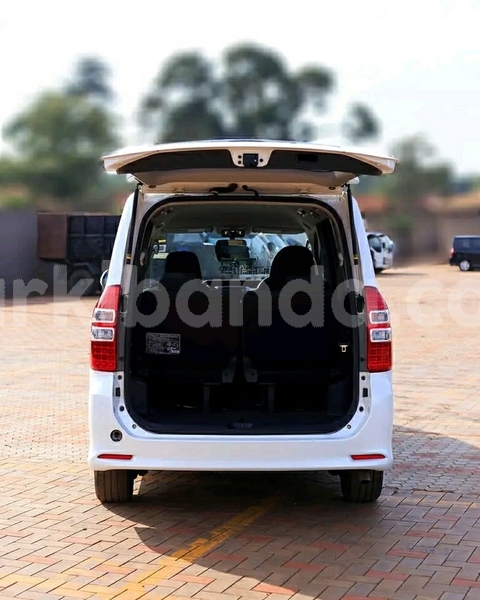 Big with watermark toyota noah uganda kampala 24995