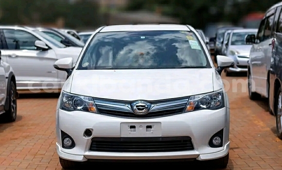 Nunua Ilio tumika Toyota Fielder Nyeupe Gari ndani ya Kampala nchini Uganda Nunua Ilio tumika Toyota Fielder Nyeupe Gari ndani ya Kampala nchini Uganda