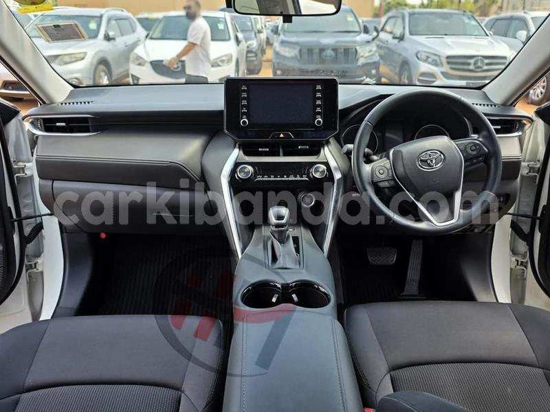 Big with watermark toyota harrier uganda kampala 25000