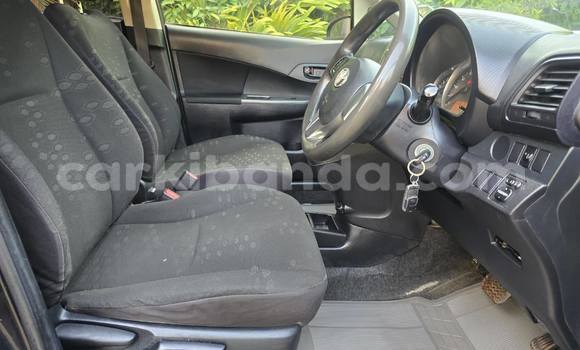 Gura Yakoze Toyota Ractis Black Imodoka i Kampala mu Uganda Gura Yakoze Toyota Ractis Black Imodoka i Kampala mu Uganda
