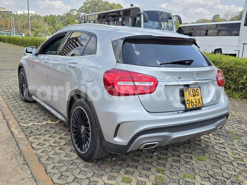 Big with watermark mercedes benz gla klasse uganda kampala 25005