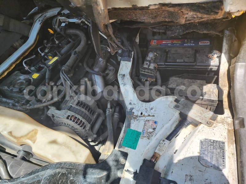 Big with watermark nissan caravan uganda kampala 25008