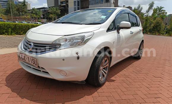 Gura Yakoze Nissan Note White Imodoka i Kampala mu Uganda Gura Yakoze Nissan Note White Imodoka i Kampala mu Uganda