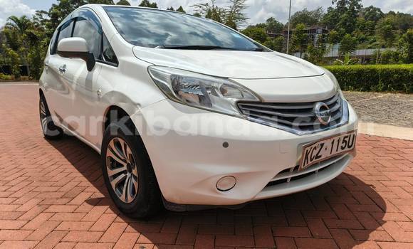 Gura Yakoze Nissan Note White Imodoka i Kampala mu Uganda Gura Yakoze Nissan Note White Imodoka i Kampala mu Uganda