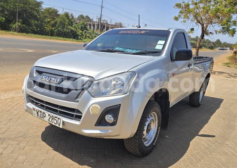 Big with watermark isuzu d max uganda kampala 25017