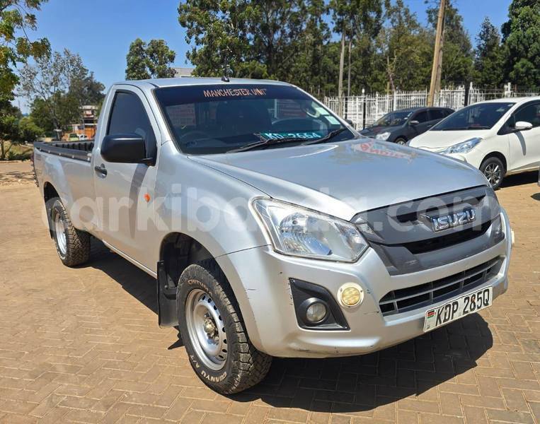 Big with watermark isuzu d max uganda kampala 25017