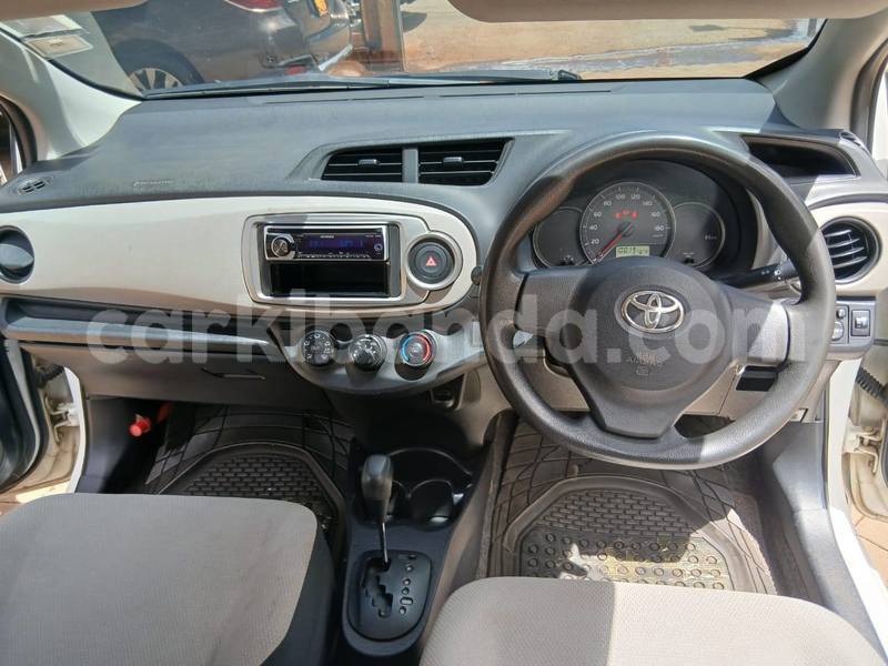 Big with watermark toyota noah uganda kampala 25018