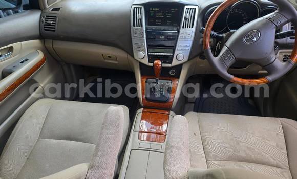 Buy Used Toyota Harrier White Car in Kampala in Uganda Buy Used Toyota Harrier White Car in Kampala in Uganda