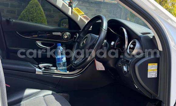 Buy Used Mercedes‒Benz W100 White Car in Kampala in Uganda Buy Used Mercedes‒Benz W100 White Car in Kampala in Uganda