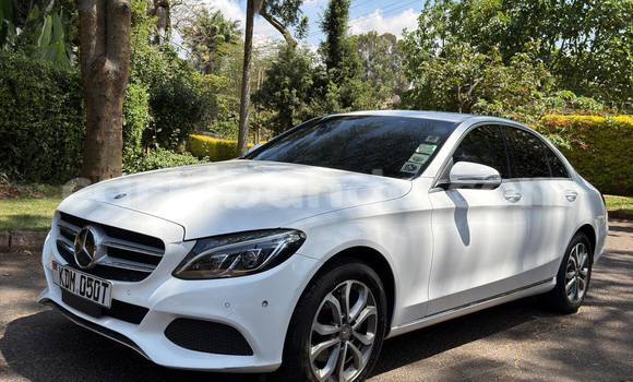 Buy Used Mercedes‒Benz W100 White Car in Kampala in Uganda Buy Used Mercedes‒Benz W100 White Car in Kampala in Uganda