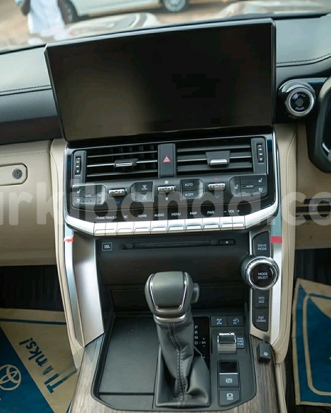 Big with watermark toyota land cruiser uganda kampala 25061