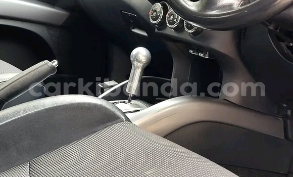 Gura Yakoze Mitsubishi Outlander White Imodoka i Bugembe mu Eastern Gura Yakoze Mitsubishi Outlander White Imodoka i Bugembe mu Eastern