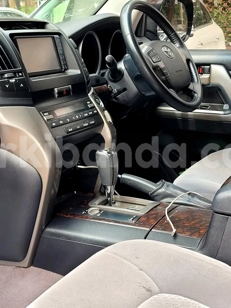 Big with watermark toyota land cruiser eastern bugiri 25084