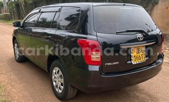 Gura Yakoze Toyota Fielder Black Imodoka i Bugembe mu Eastern Gura Yakoze Toyota Fielder Black Imodoka i Bugembe mu Eastern