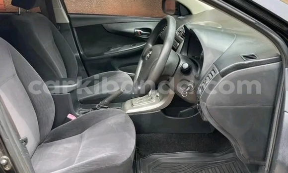 Gura Yakoze Toyota Fielder Black Imodoka i Bugembe mu Eastern Gura Yakoze Toyota Fielder Black Imodoka i Bugembe mu Eastern