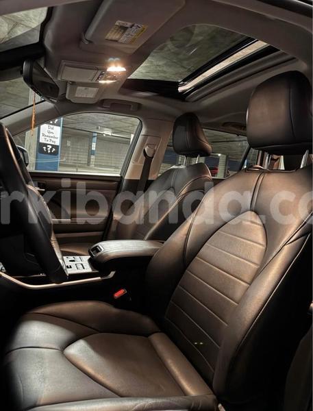 Big with watermark toyota highlander uganda mbarara 25100