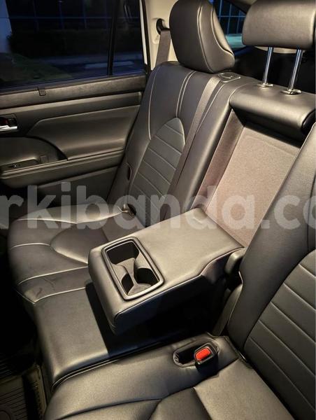 Big with watermark toyota highlander uganda mbarara 25100