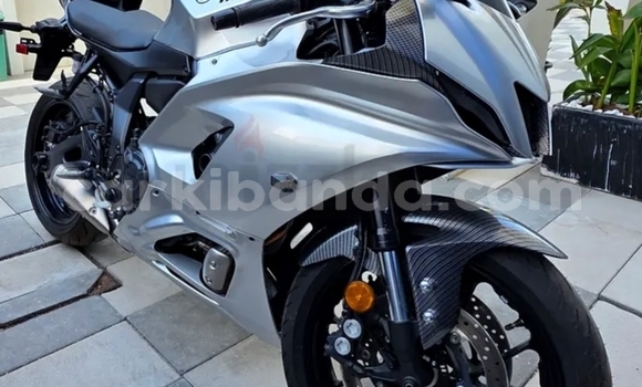 Buy Used Yamaha YZF Silver Bike in Kampala in Uganda Buy Used Yamaha YZF Silver Bike in Kampala in Uganda