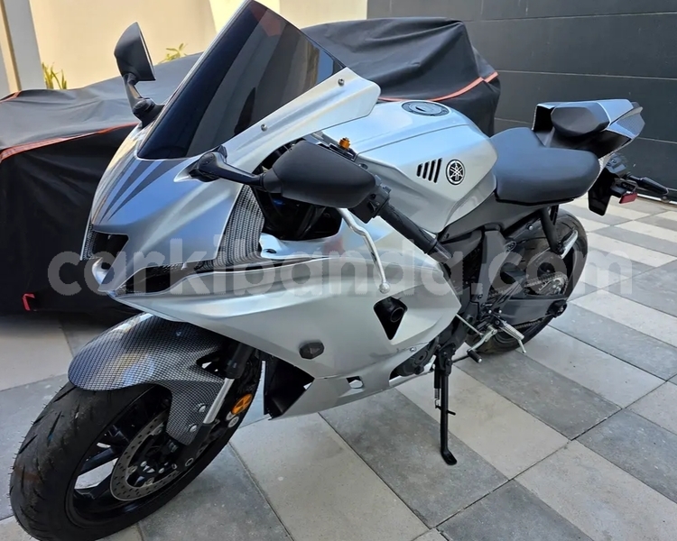 Big with watermark yamaha yzf uganda kampala 25102