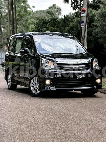 Big with watermark toyota noah uganda kampala 25108