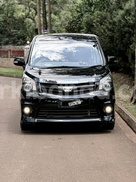Big with watermark toyota noah uganda kampala 25108