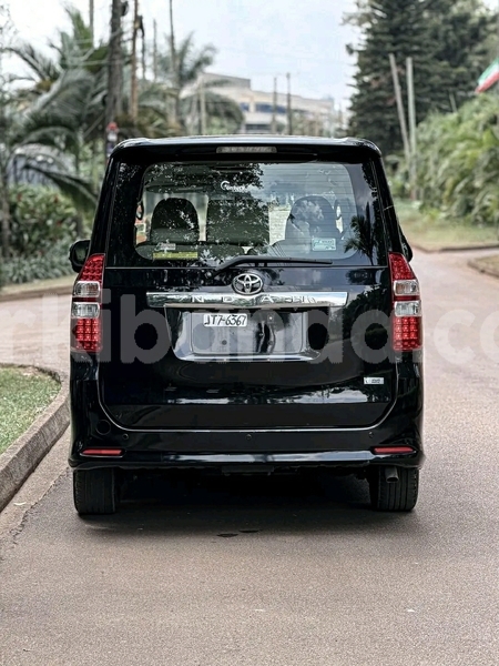 Big with watermark toyota noah uganda kampala 25108
