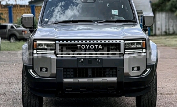 Buy Used Toyota Land Cruiser Prado Beige Car in Kampala in Uganda Buy Used Toyota Land Cruiser Prado Beige Car in Kampala in Uganda