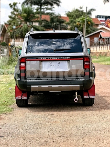 Big with watermark toyota land cruiser prado uganda kampala 25109
