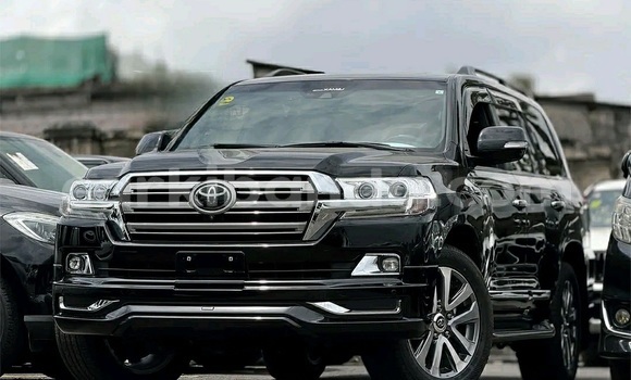 Buy Used Toyota Land Cruiser Black Car in Kampala in Uganda Buy Used Toyota Land Cruiser Black Car in Kampala in Uganda