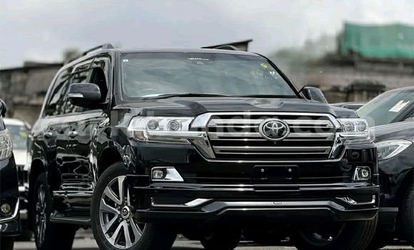 Buy Used Toyota Land Cruiser Black Car in Kampala in Uganda Buy Used Toyota Land Cruiser Black Car in Kampala in Uganda