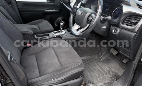 Gura Yakoze Toyota Hilux Black Imodoka i Kapchorwa mu Eastern Gura Yakoze Toyota Hilux Black Imodoka i Kapchorwa mu Eastern