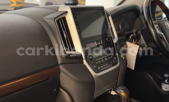 Buy Used Toyota Land Cruiser Black Car in Kampala in Uganda Buy Used Toyota Land Cruiser Black Car in Kampala in Uganda