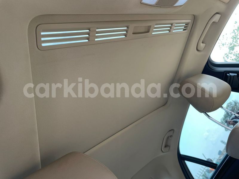 Big with watermark mercedes benz e classe uganda kampala 25123