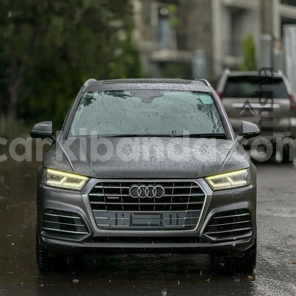 Big with watermark audi q5 uganda kampala 25126