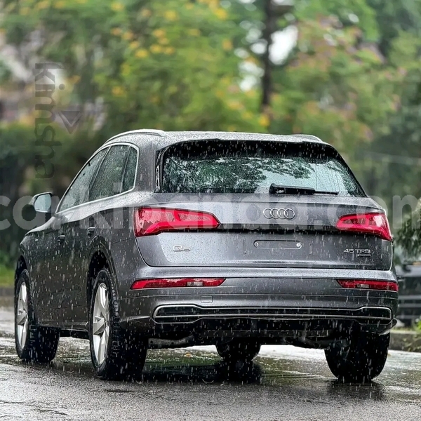 Big with watermark audi q5 uganda kampala 25126