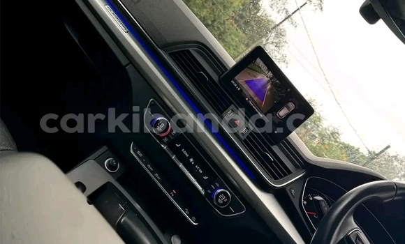 Nunua Ilio tumika Audi Q5 Fedha Gari ndani ya Kampala nchini Uganda Nunua Ilio tumika Audi Q5 Fedha Gari ndani ya Kampala nchini Uganda