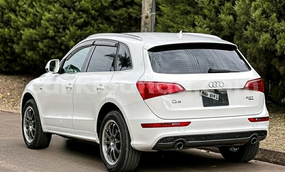 Nunua Ilio tumika Audi Q5 Nyeupe Gari ndani ya Kampala nchini Uganda Nunua Ilio tumika Audi Q5 Nyeupe Gari ndani ya Kampala nchini Uganda