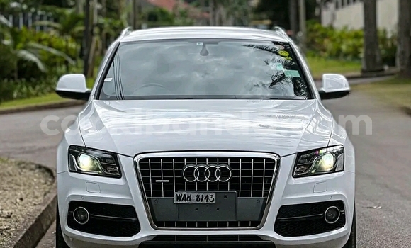 Nunua Ilio tumika Audi Q5 Nyeupe Gari ndani ya Kampala nchini Uganda Nunua Ilio tumika Audi Q5 Nyeupe Gari ndani ya Kampala nchini Uganda