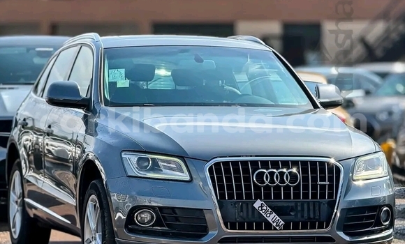 Nunua Ilio tumika Audi A5 Bluu Gari ndani ya Kampala nchini Uganda Nunua Ilio tumika Audi A5 Bluu Gari ndani ya Kampala nchini Uganda