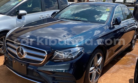 Nunua Ilio tumika Mercedes‒Benz E–Class Nyingine Gari ndani ya Kampala nchini Uganda Nunua Ilio tumika Mercedes‒Benz E–Class Nyingine Gari ndani ya Kampala nchini Uganda