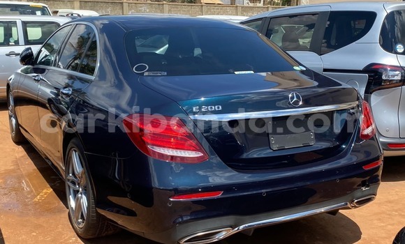 Nunua Ilio tumika Mercedes‒Benz E–Class Nyingine Gari ndani ya Kampala nchini Uganda Nunua Ilio tumika Mercedes‒Benz E–Class Nyingine Gari ndani ya Kampala nchini Uganda