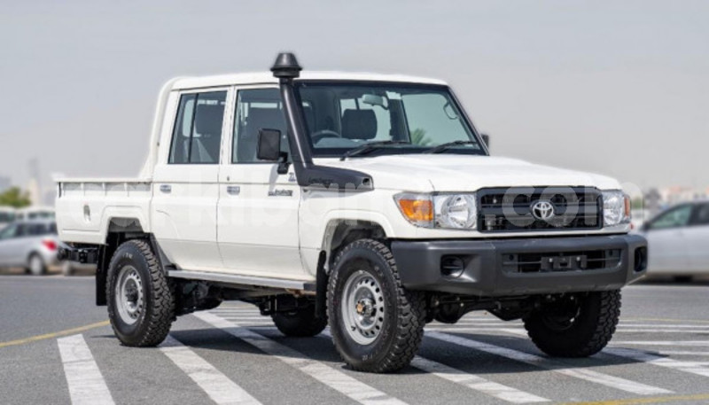 Big with watermark toyota land cruiser uganda kampala 25133